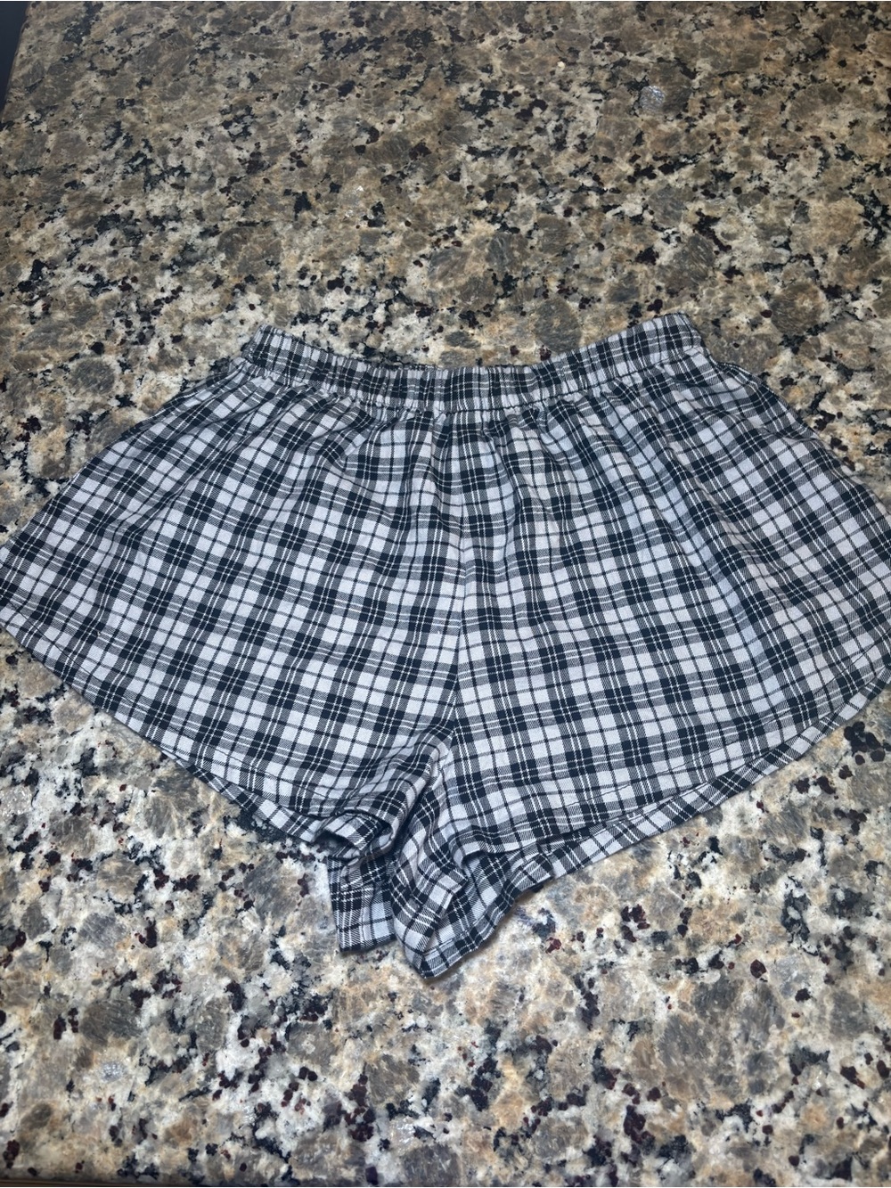 Colsie Black & White Plaid Athletic Lounge Shorts